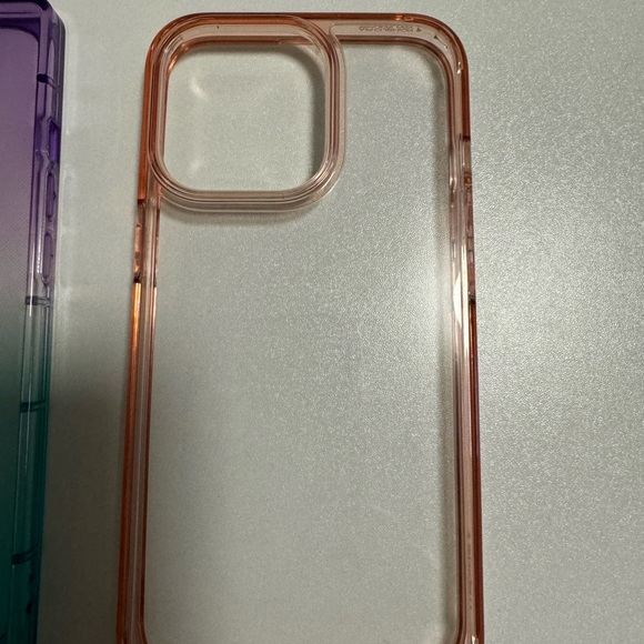 iPhone 13 Pro cases - Picture 2 of 8